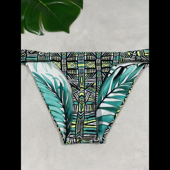 NEW Body Glove TropiCal Bali Reversible Split Side Hipster Bottom [SZ XS ]‎ - Picture 7 of 12